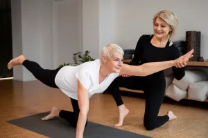 kineziterapiniai pratimai su profesionalu